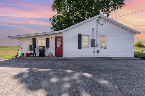 6260 E Blanchard, Shepherd, MI 48883