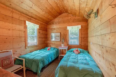 Bedroom - 726 Serenity, Lupton, MI 48635 photo 2 of 3