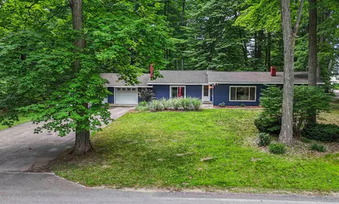 3772 Central Park, Grawn, MI 49637