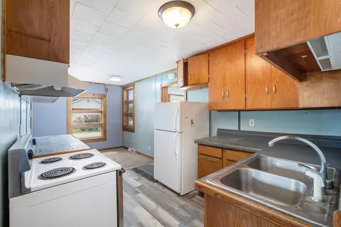 Kitchen - 7424 Third, Beulah, MI 49617 photo 1 of 1