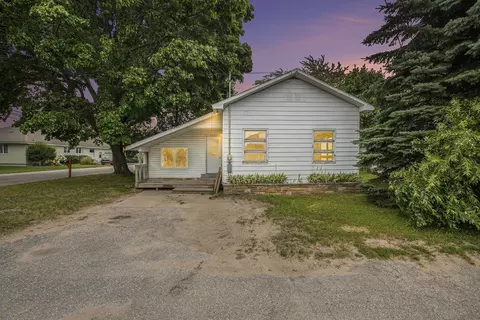 7424 Third, Beulah, MI 49617
