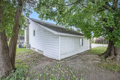 Exterior - 7424 Third, Beulah, MI 49617 photo 4 of 7