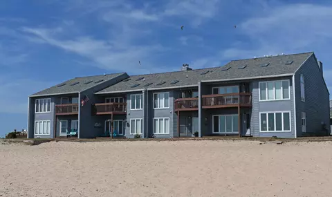 317 W W Lk #20, Tawas City, MI 48763