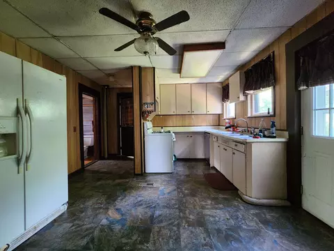 301 E Main, Hale, MI 48739 photo 6