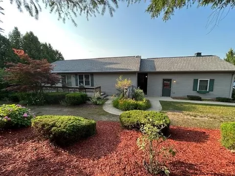 3834 Creekside, Traverse City, MI 49684