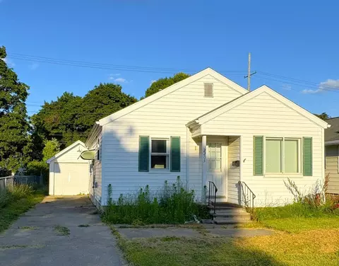 2205 S Pennsylvania, Lansing, MI 48910