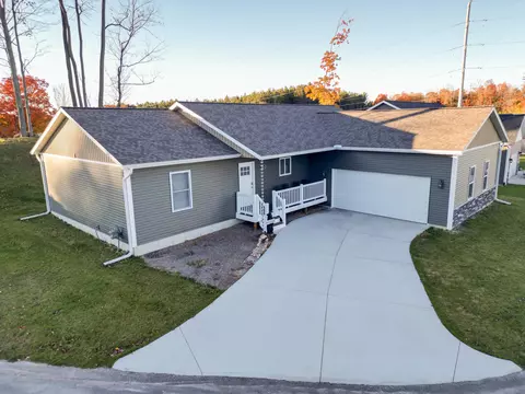 1420 Umber #LOT : 120, Traverse City, MI 49696