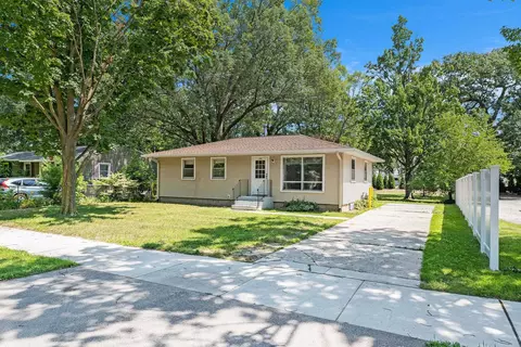 833 Fern, Traverse City, MI 49686