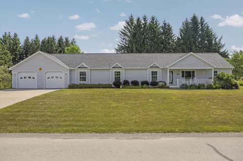 4268 Pine Mdw, Traverse City, MI 49685