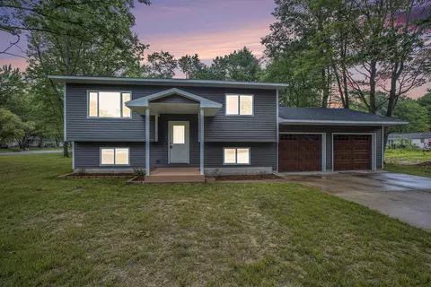 819 Charlene Dr NE, Kalkaska, MI 49646