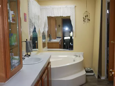 555 White, Gladwin, MI 48624 photo 10