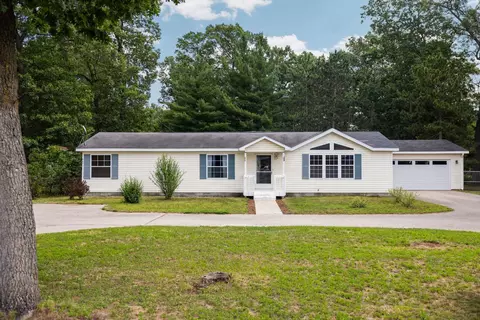 963 Avenue B, Traverse City, MI 49686