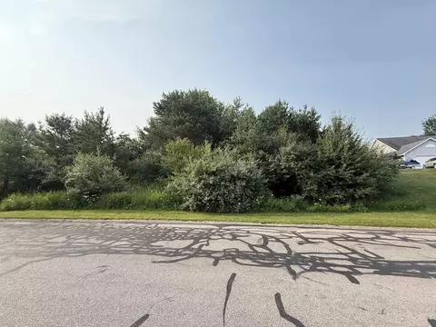 832 Cherry Rdg, Traverse City, MI 49696