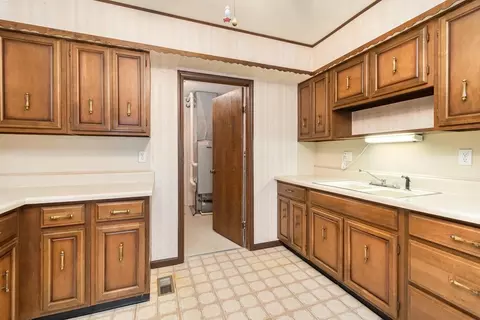 517 E Main, Carson City, MI 48811 photo 10