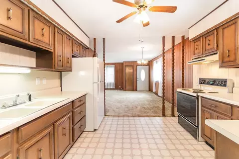 517 E Main, Carson City, MI 48811 photo 8