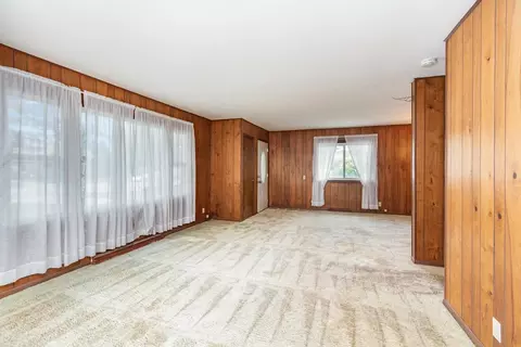 517 E Main, Carson City, MI 48811 photo 4