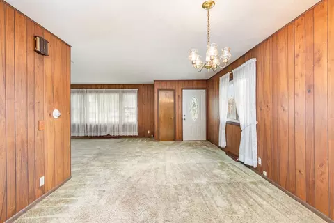 517 E Main, Carson City, MI 48811 photo 3