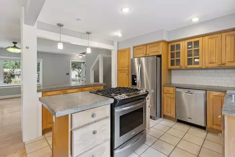 Kitchen - 210 Westview, Alma, MI 48801 photo 2 of 5