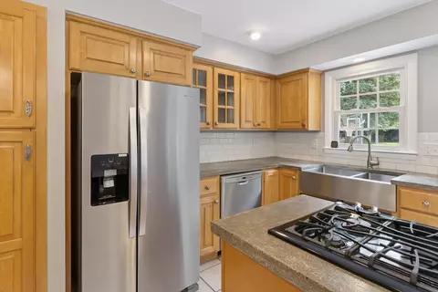 Kitchen - 210 Westview, Alma, MI 48801 photo 1 of 5