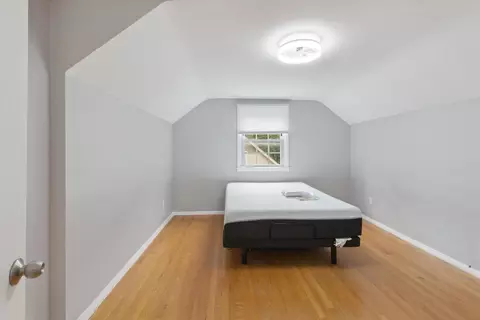 Bedroom - 210 Westview, Alma, MI 48801 photo 6 of 7