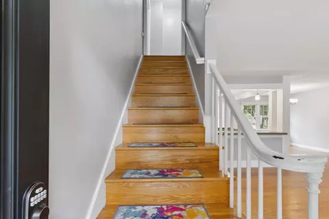 Entry Way - 210 Westview, Alma, MI 48801 photo 3 of 4