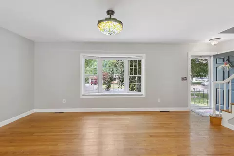 Living - 210 Westview, Alma, MI 48801 photo 1 of 2
