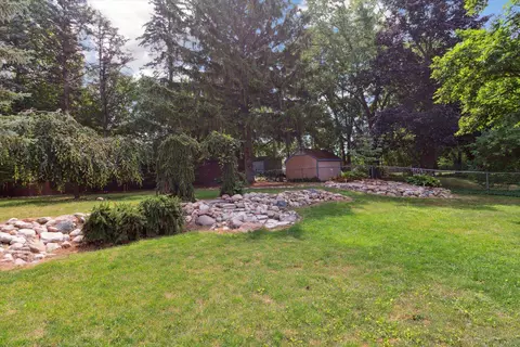 Exterior - 210 Westview, Alma, MI 48801 photo 9 of 11