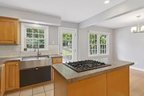 Kitchen - 210 Westview, Alma, MI 48801 photo 4 of 5