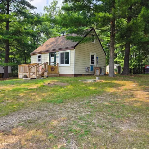 1863 Cuyuga, West Branch, MI 48661