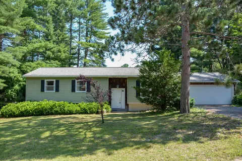 7412 Pinewood, Traverse City, MI 49685