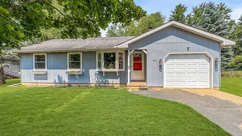 1822 Chestnut, Cadillac, MI 49601