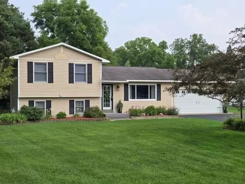 7704 Hampton, Grawn, MI 49637