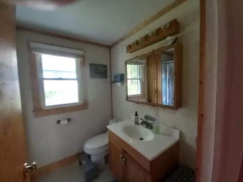 Bath - 5337 E 11th, Au Gres, MI 48703 photo 1 of 1