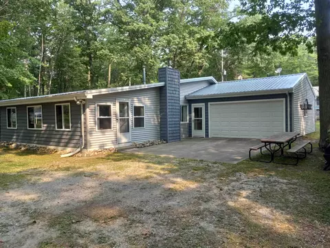 Exterior - 5337 E 11th, Au Gres, MI 48703 photo 4 of 9