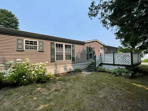 2113 Lincoln, Central Lake, MI 49622