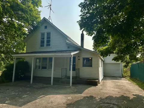 1635 Ewing, Grawn, MI 49637