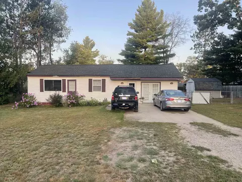 5276 Silver Crk, Alger, MI 48610