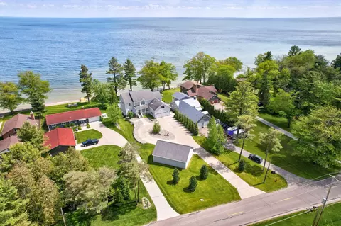 1147 N Bay, Tawas City, MI 48763