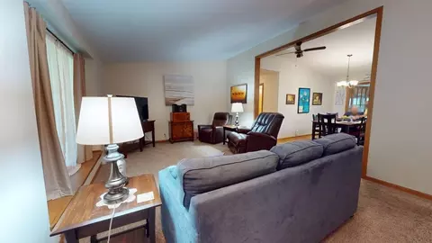 Living - 11167 E Arnold Lk, Gladwin, MI 48624 photo 1 of 5