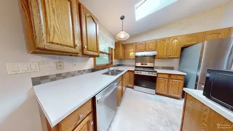 Kitchen - 11167 E Arnold Lk, Gladwin, MI 48624 photo 1 of 3