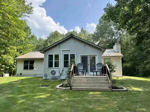 Exterior - 11167 E Arnold Lk, Gladwin, MI 48624 photo 4 of 13