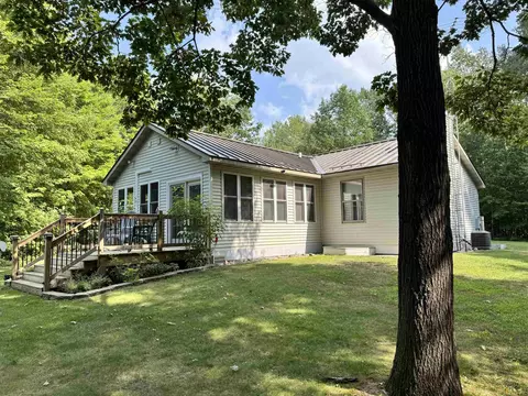 Exterior - 11167 E Arnold Lk, Gladwin, MI 48624 photo 3 of 13