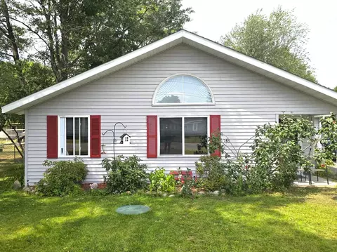 1575 Dartmouth, Saint Helen, MI 48656