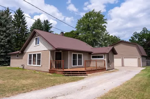 206 W Railway, Coleman, MI 48618