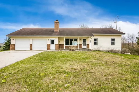 1501 S Ruby, Lake Leelanau, MI 49653