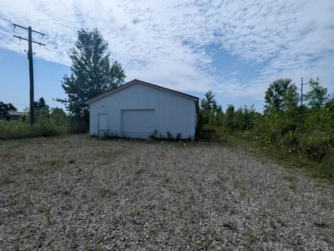 866 S Tonkey, Au Gres, MI 48703 photo 3