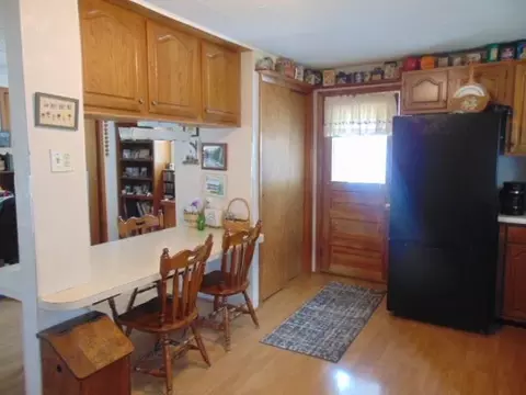 Kitchen - 116 E Newark, Ithaca, MI 48847 photo 4 of 5