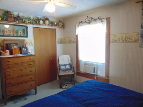 Bedroom - 116 E Newark, Ithaca, MI 48847 photo 1 of 5