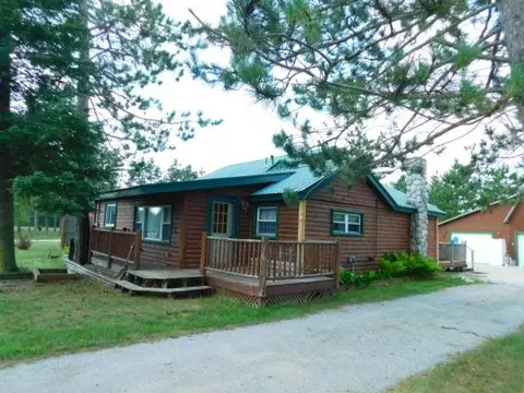 1952 S Stephan Brg, Grayling, MI 49738
