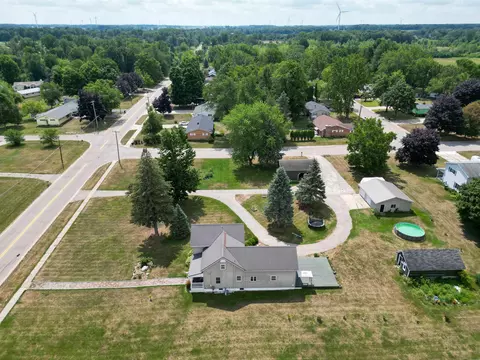 364 S Chippewa, Shepherd, MI 48883 photo 25